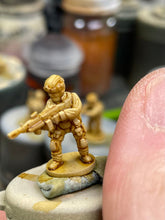 Load image into Gallery viewer, 15mm Modern Special Forces Fighters in Ukraine